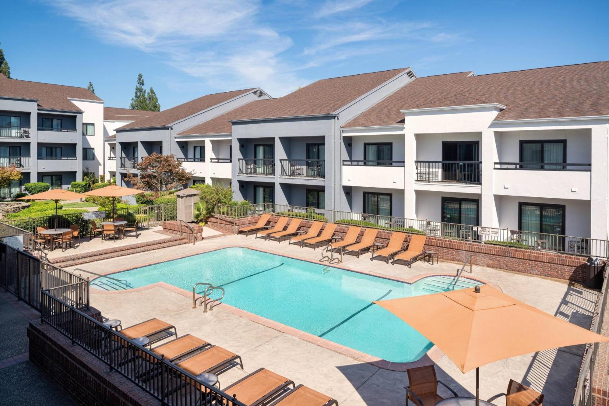 Courtyard Sacramento 3* Rancho Cordova