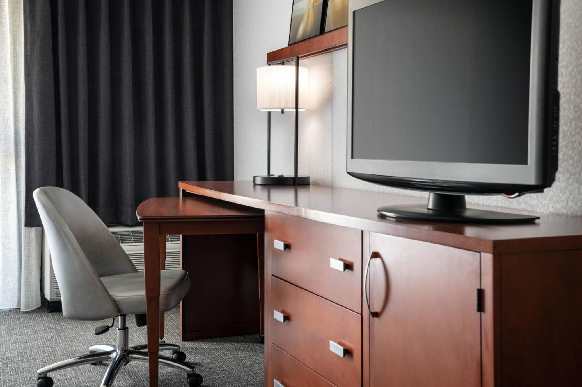 Hotel Courtyard Sacramento 3*